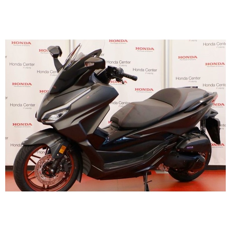 Edición Especial 2024 Honda Forza 125 NSS125