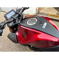 Honda CB125R / “OFERTA DE VERANO” ¡¡BONO SEGURO DE 300€!!