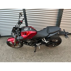 Honda CB125R / “OFERTA DE VERANO” ¡¡BONO SEGURO DE 300€!!