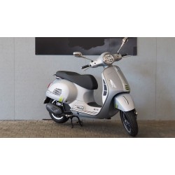 Vespa GTS 125 Super Tech/...